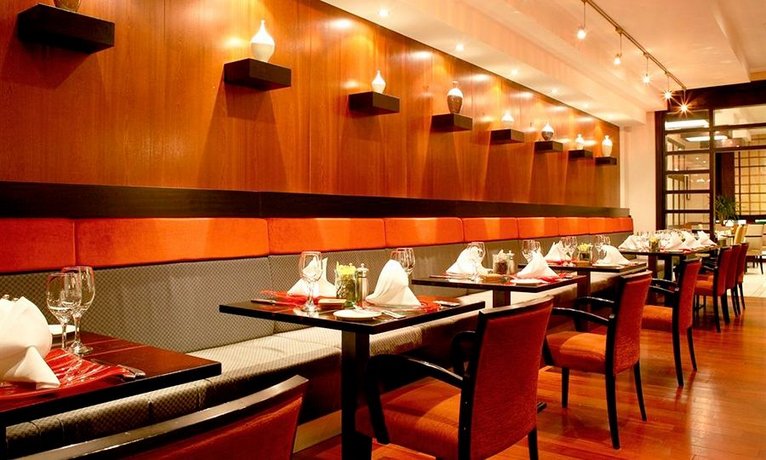 Crowne Plaza Dublin Airport