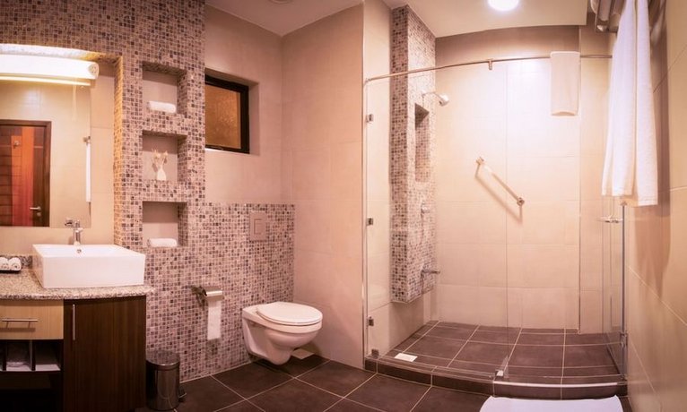 Bidwood Suite Hotel