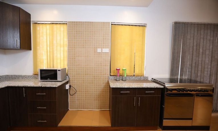 Bidwood Suite Hotel