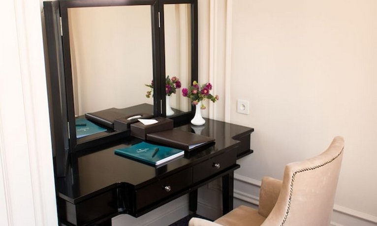 Madison Ave Hotel Bishkek
