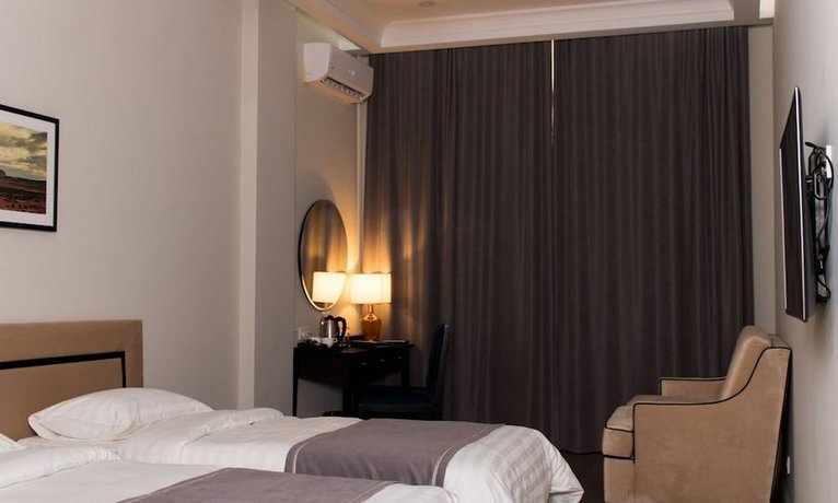 Madison Ave Hotel Bishkek