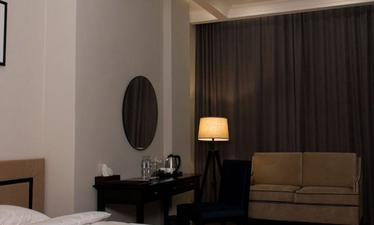 Madison Ave Hotel Bishkek