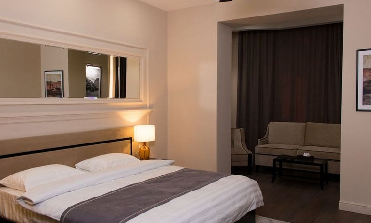 Madison Ave Hotel Bishkek