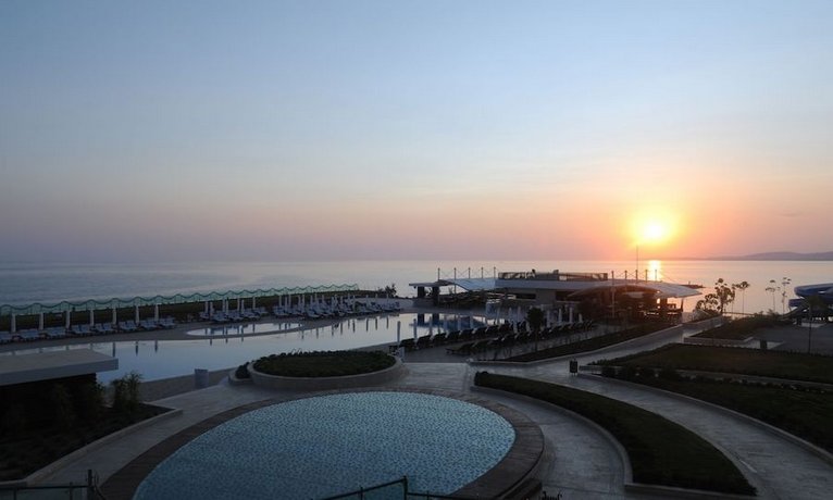 Gold Island Hotel