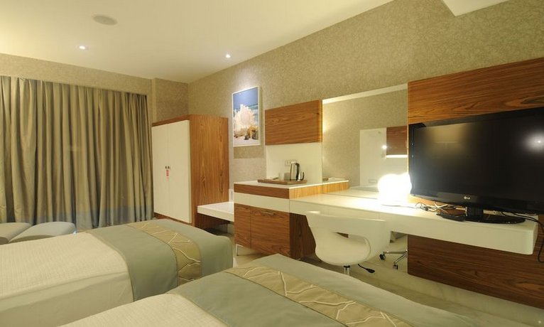 Gold Island Hotel