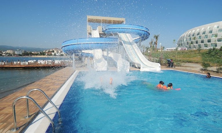 Gold Island Hotel