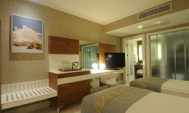 Gold Island Hotel