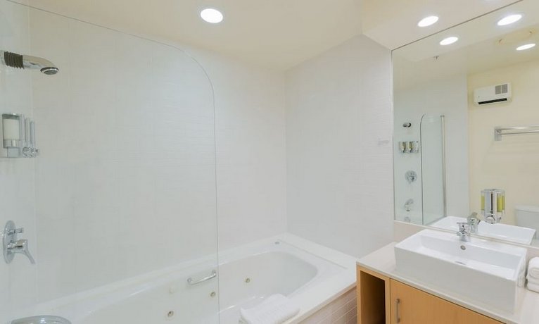 Paihia Beach Resort & Spa Hotel