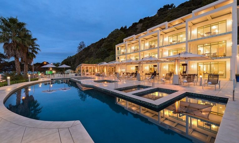 Paihia Beach Resort & Spa Hotel