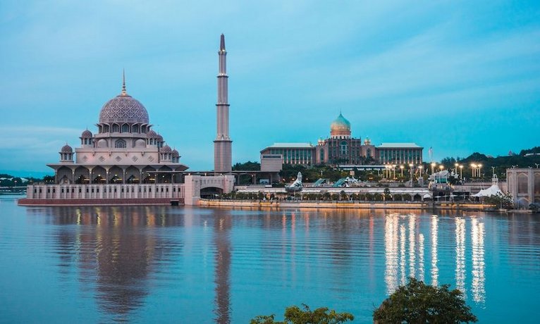 Zenith Putrajaya Putra Mosque Malaysia thumbnail