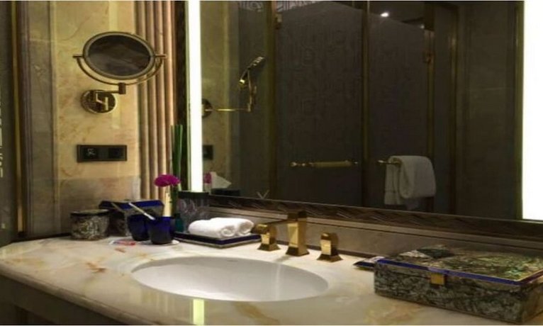 Wanda Reign Chengdu