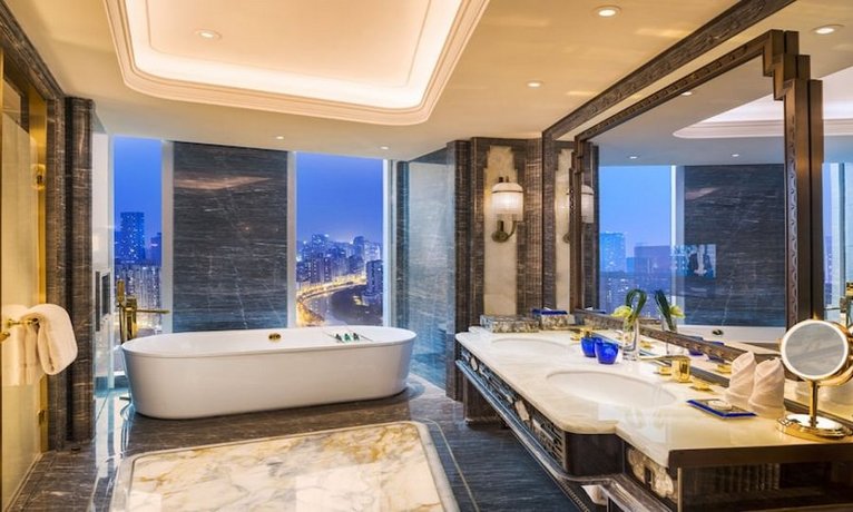 Wanda Reign Chengdu