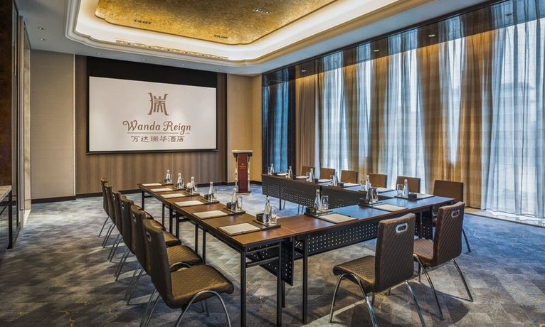 Wanda Reign Chengdu