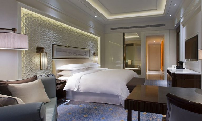 Sheraton Grand Wuhan Hankou Hotel