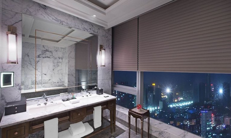 Sheraton Grand Wuhan Hankou Hotel