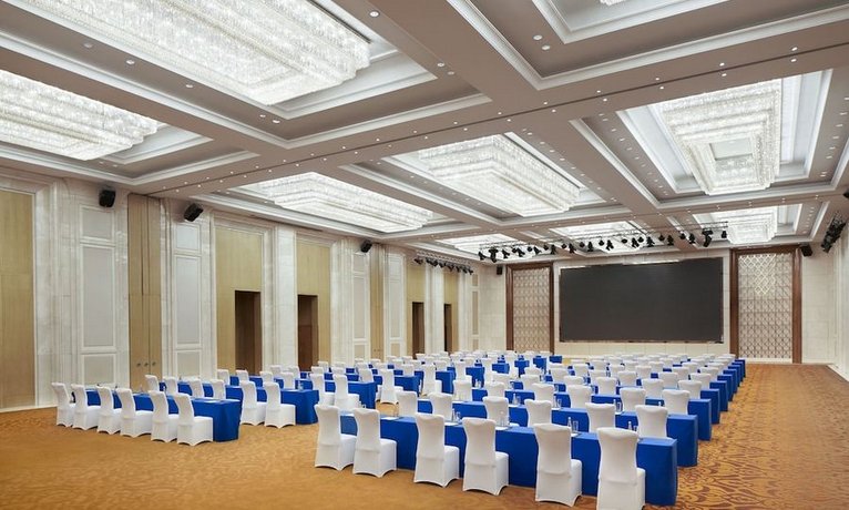 Sheraton Grand Wuhan Hankou Hotel