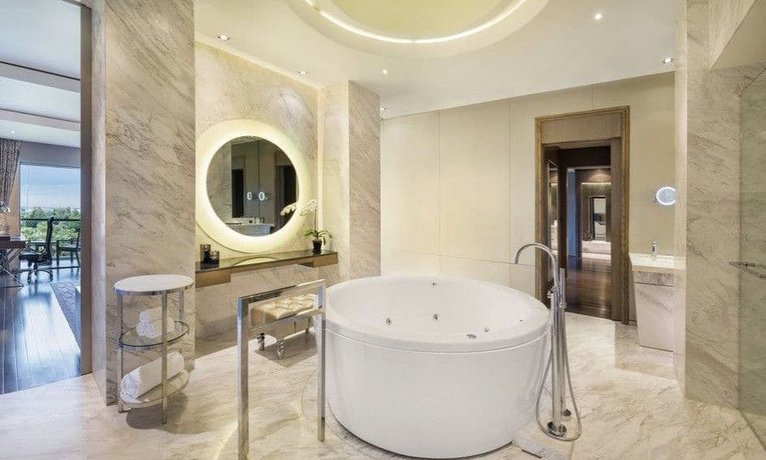 Le Meridien Suvarnabhumi Bangkok Golf Resort and Spa