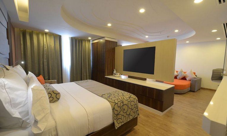 HS HOTSSON Hotel Irapuato