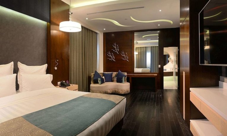 HS HOTSSON Hotel Irapuato
