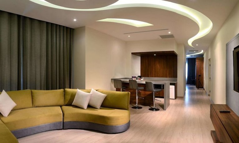 HS HOTSSON Hotel Irapuato