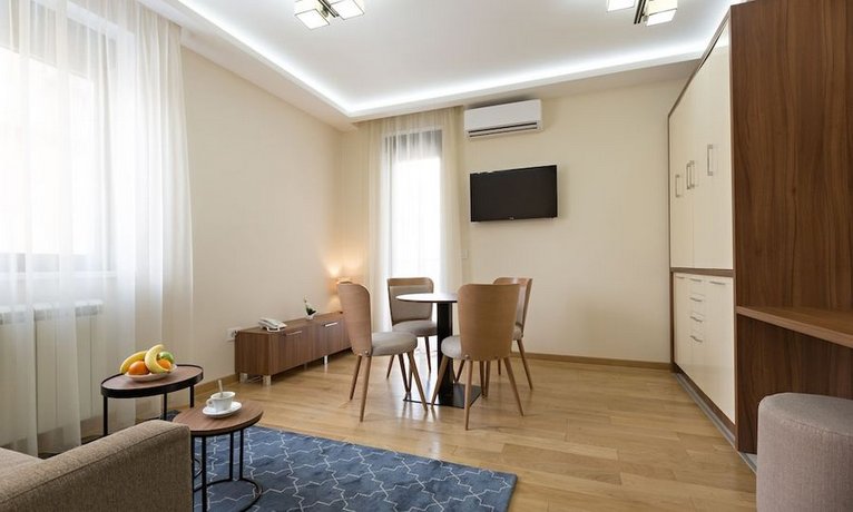 Prime Hotel Garni