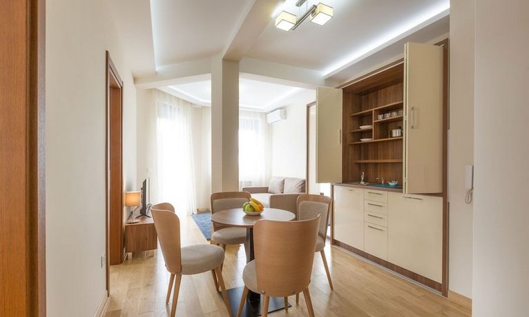 Prime Hotel Garni