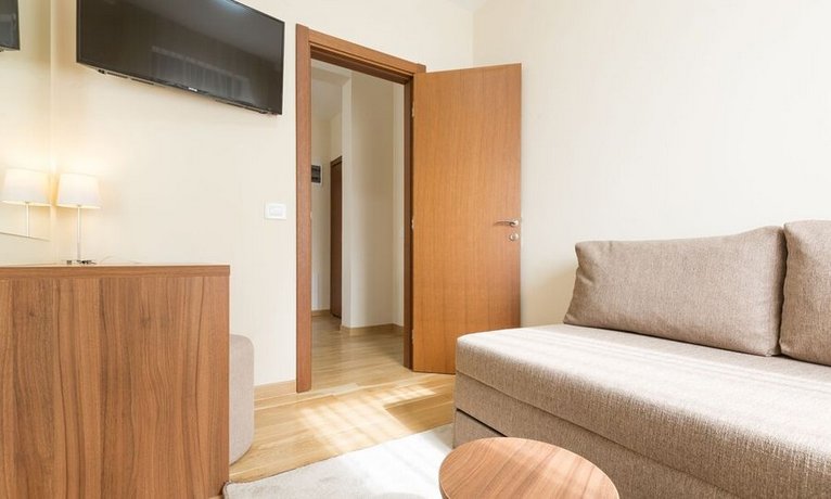 Prime Hotel Garni