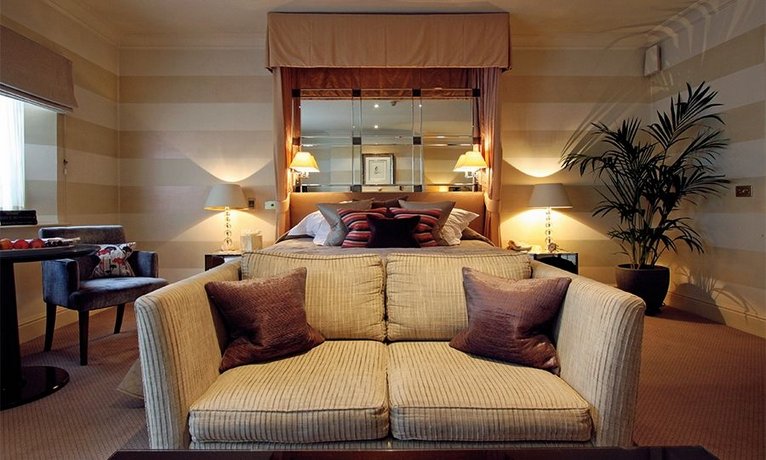Belmond Le Manoir aux Quat'Saisons