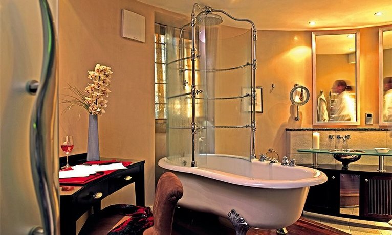 Belmond Le Manoir aux Quat'Saisons