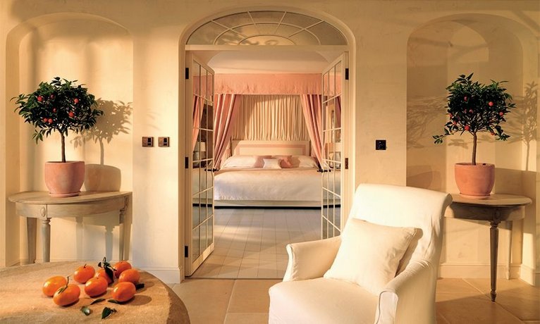 Belmond Le Manoir aux Quat'Saisons