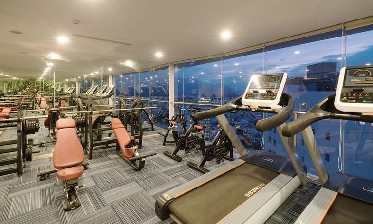 Le More Hotel