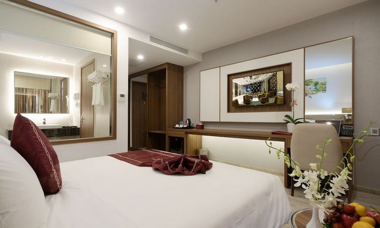 Le More Hotel