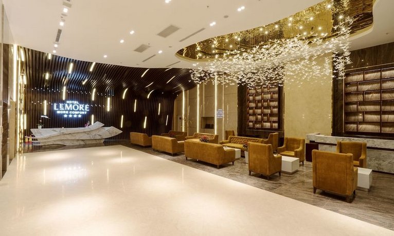 Le More Hotel