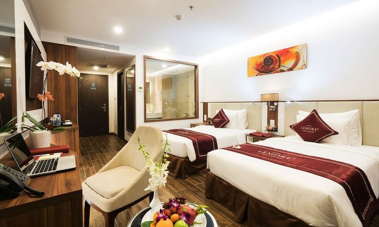 Le More Hotel