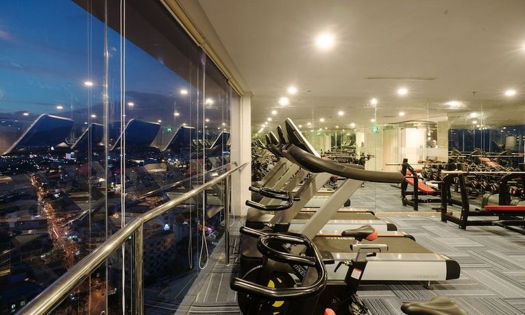 Le More Hotel