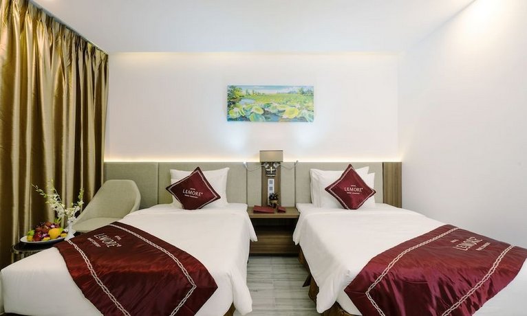 Le More Hotel
