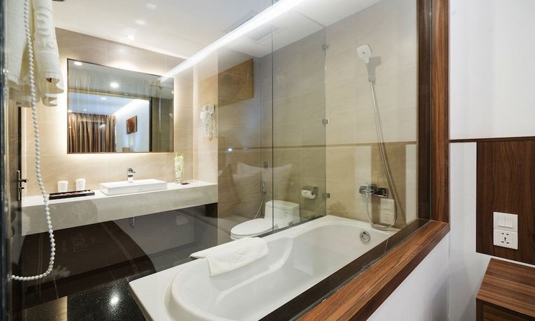 Le More Hotel