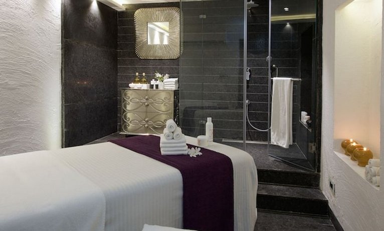 Hotel Lakend