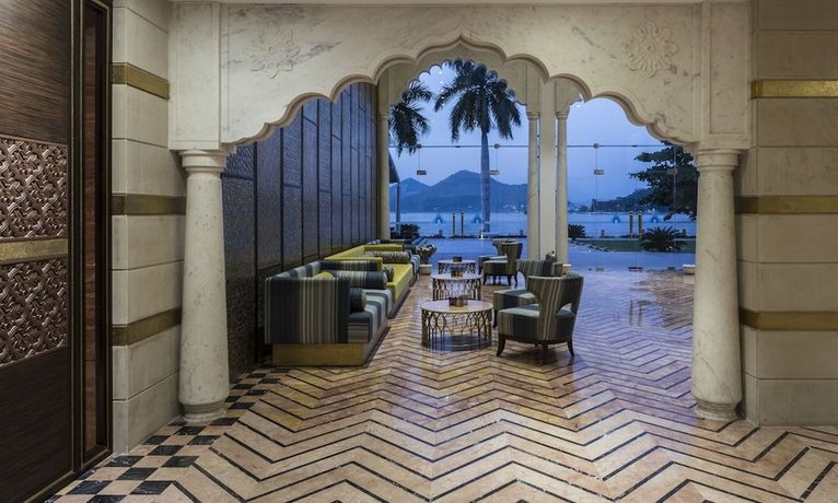 Hotel Lakend
