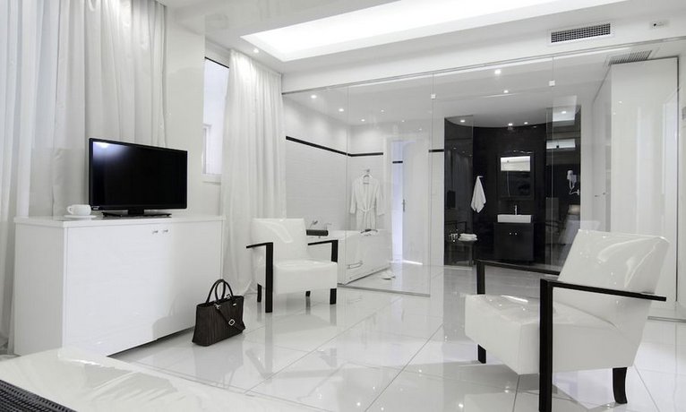 Athens Status Suites