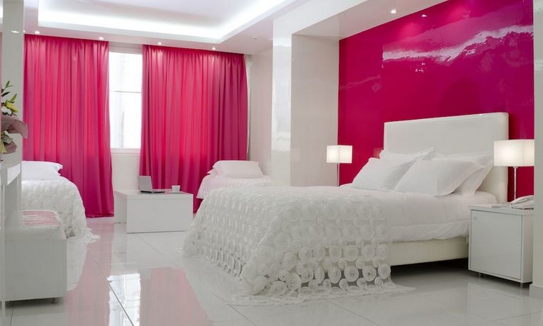 Athens Status Suites