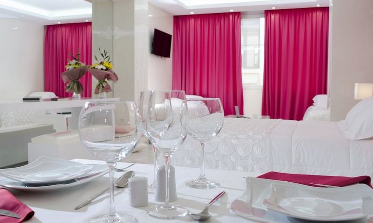 Athens Status Suites