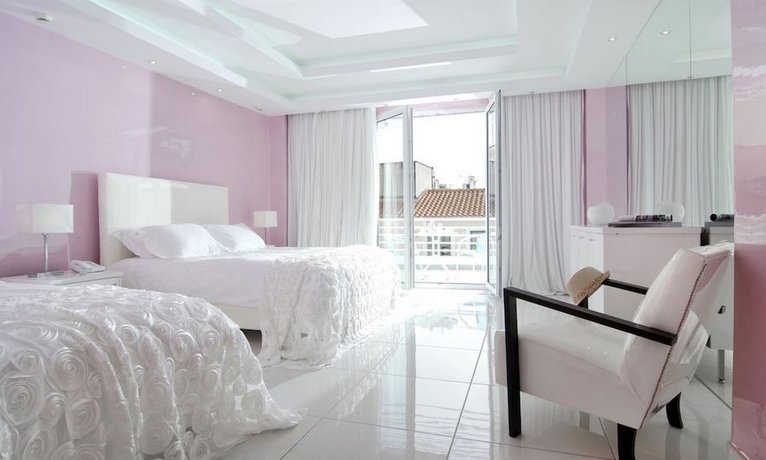 Athens Status Suites