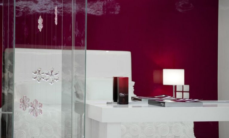 Athens Status Suites