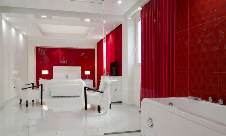 Athens Status Suites