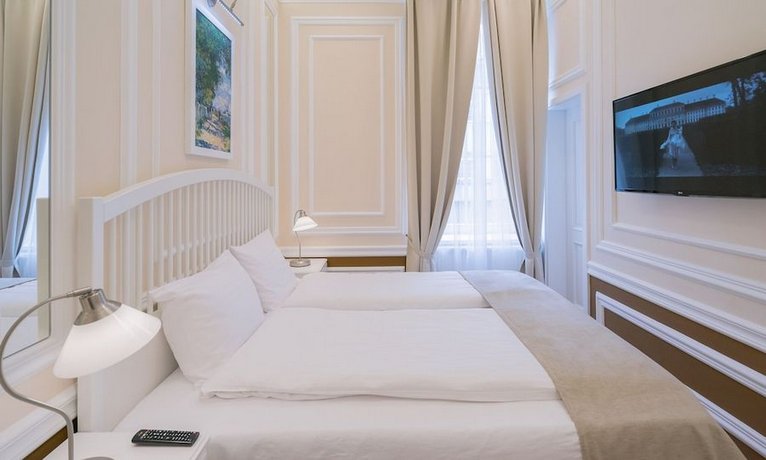 Revelton Suites Karlovy Vary