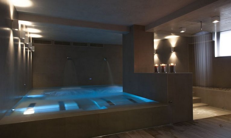 Ego Hotel