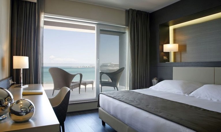 Ego Hotel