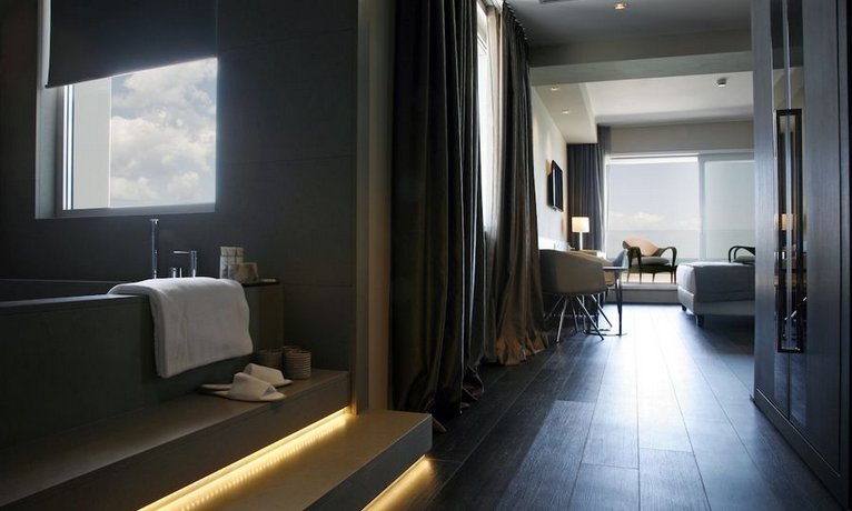 Ego Hotel
