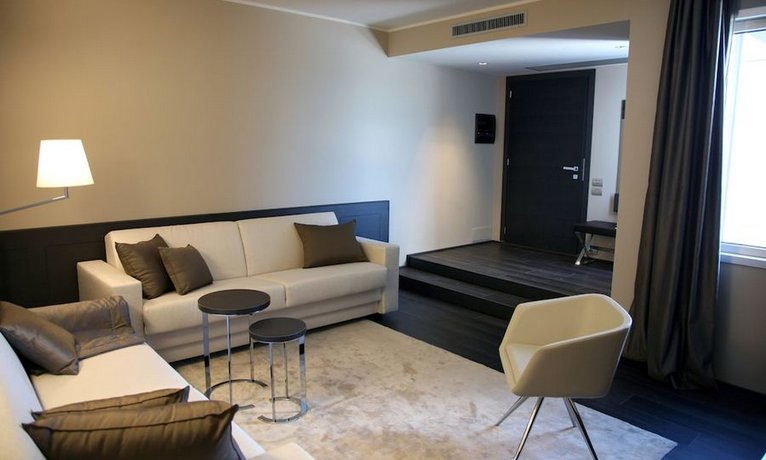 Ego Hotel